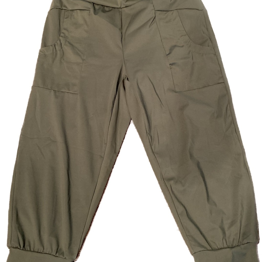Capri Joggers - Picture 2 of 8